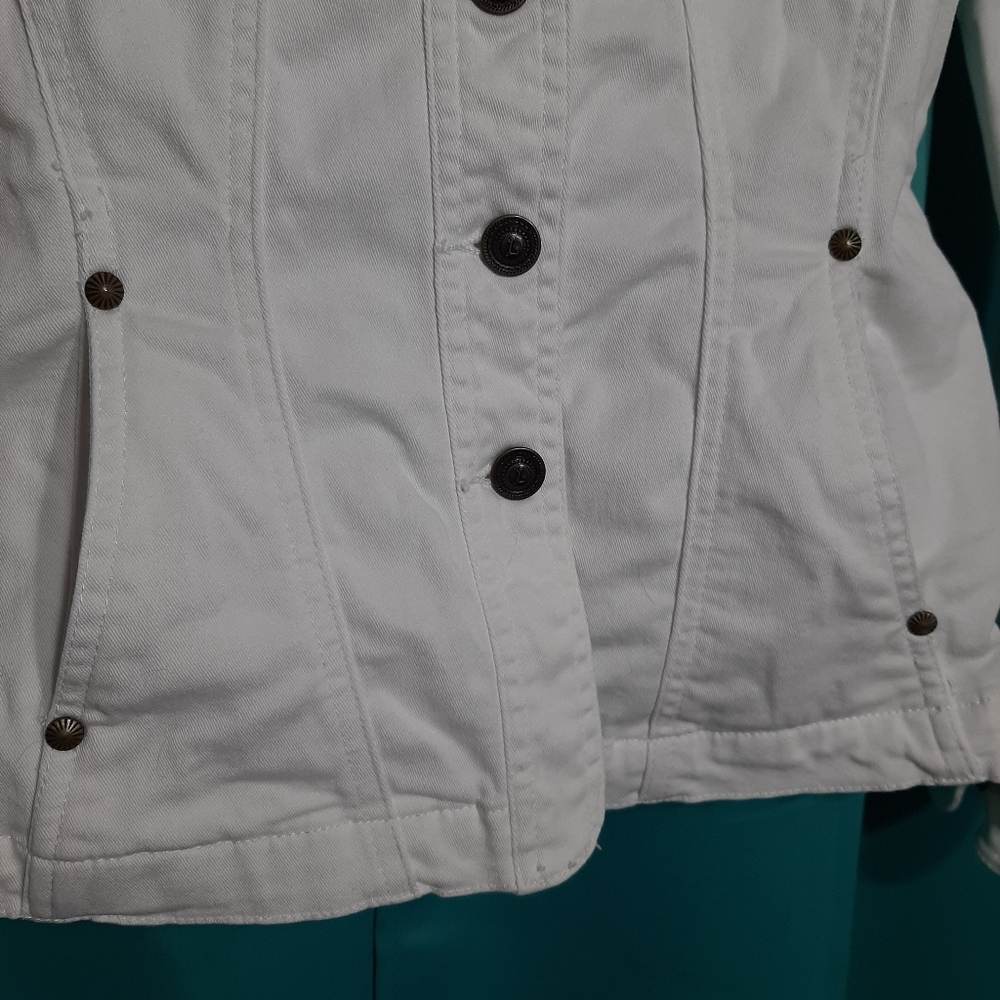 White Denim Button down Jacket - Picture 6 of 7